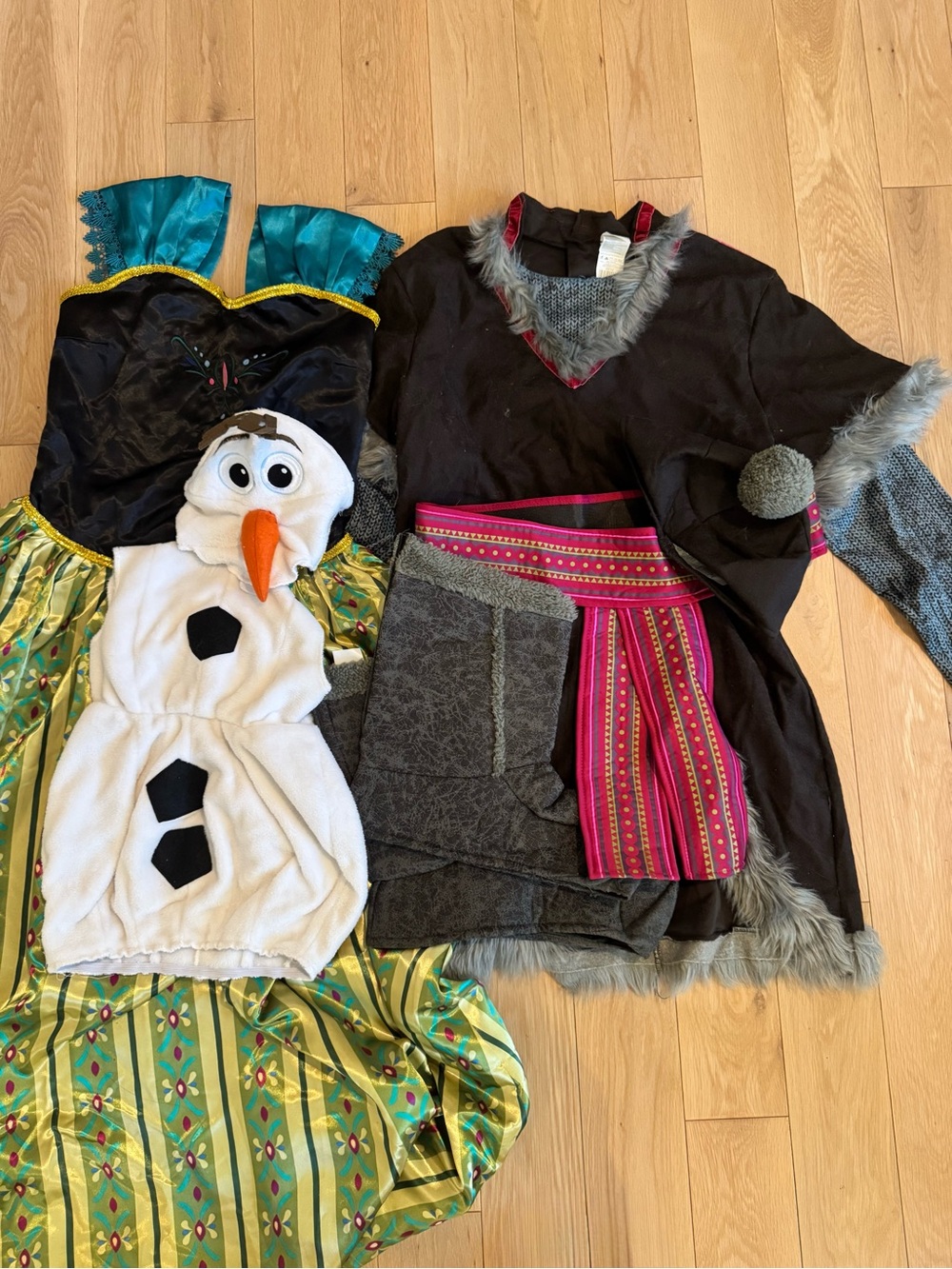 Disney Anna & Olaf Kids Halloween Costume Set - Teal, Black, White, Pink